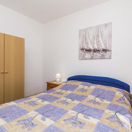 Stunning Apartment In Barbat-Rab With Wifi Barbat na Rabu Eksteriør bilde