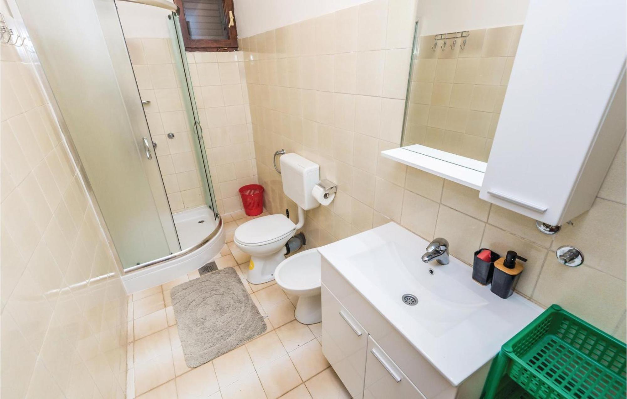 Stunning Apartment In Barbat-Rab With Wifi Barbat na Rabu Eksteriør bilde